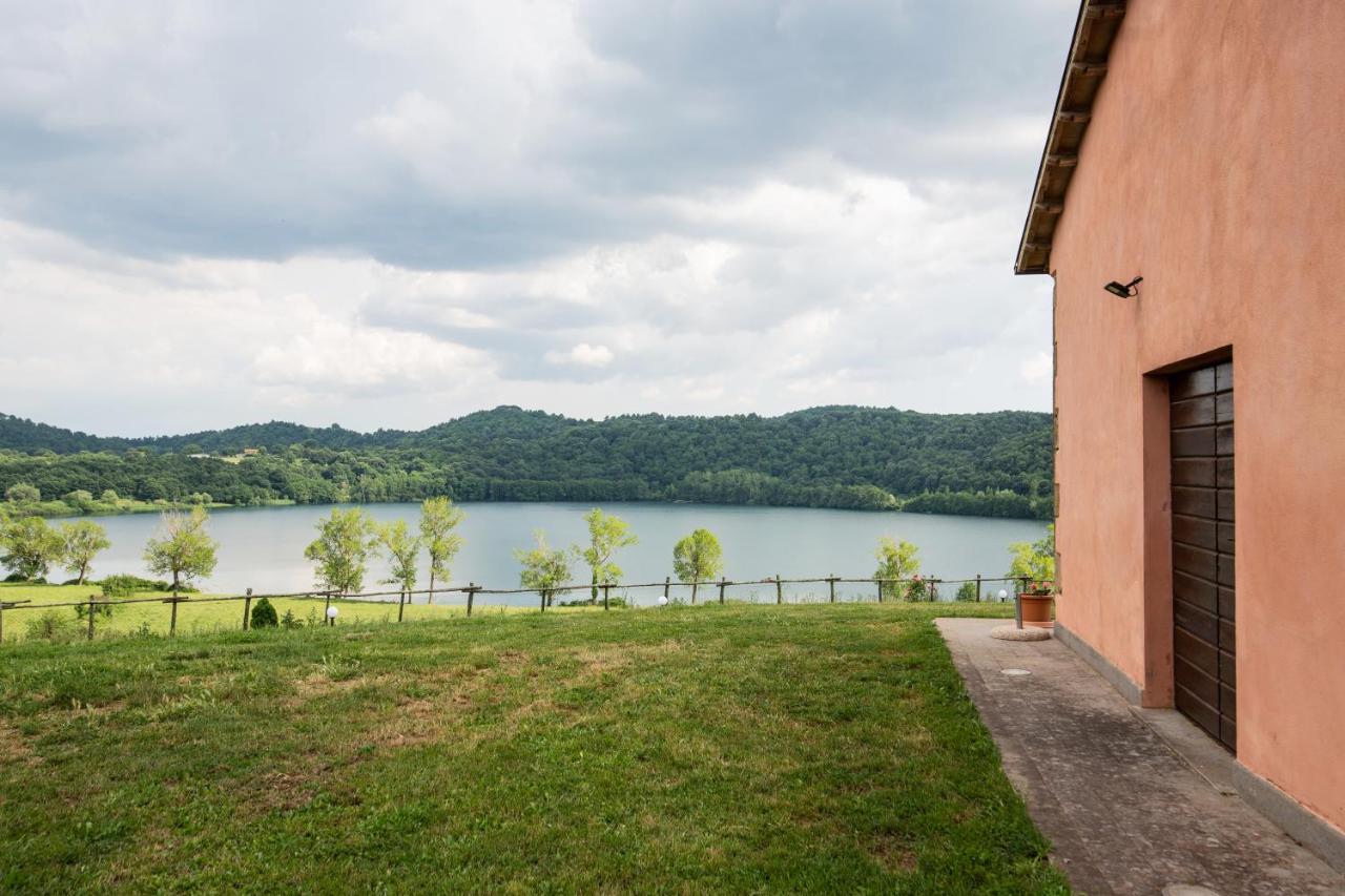 Agriturismo Lago Di Mezzano Valentano Экстерьер фото