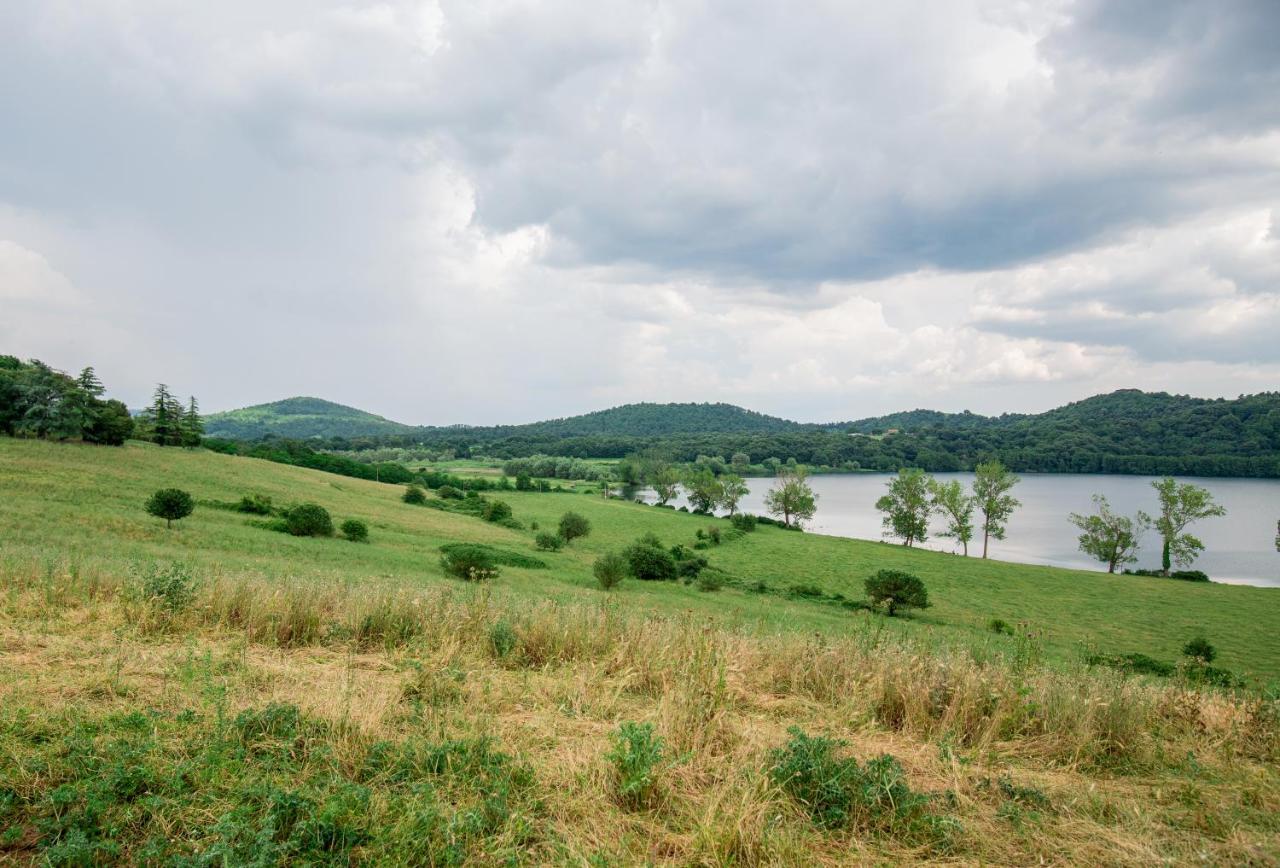 Agriturismo Lago Di Mezzano Valentano Экстерьер фото
