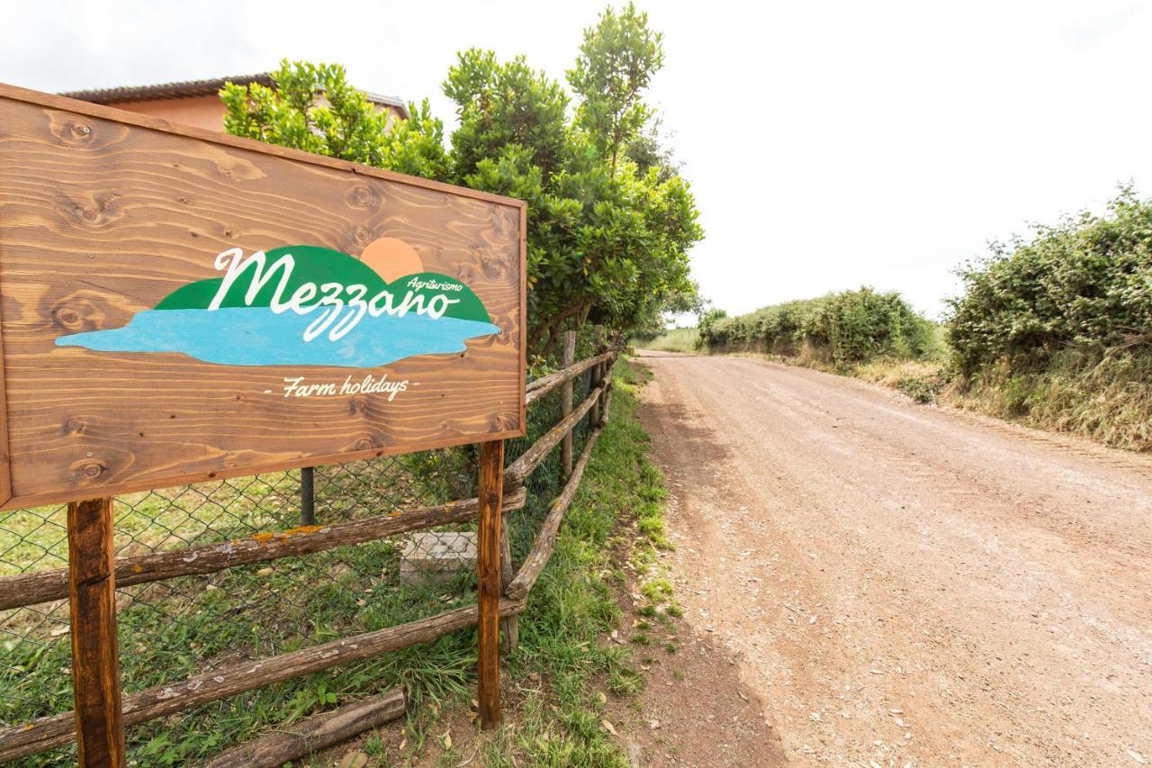 Agriturismo Lago Di Mezzano Valentano Экстерьер фото