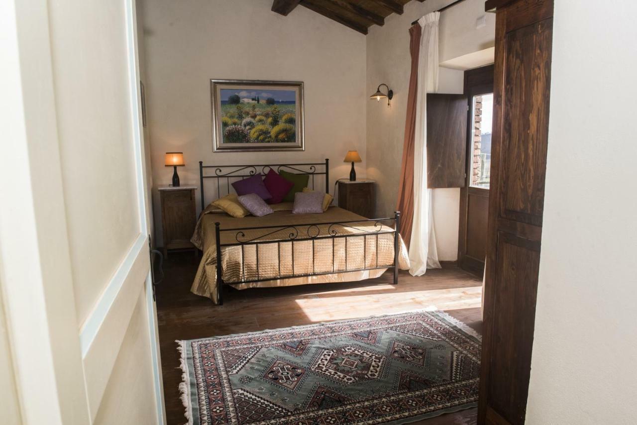 Agriturismo Lago Di Mezzano Valentano Экстерьер фото